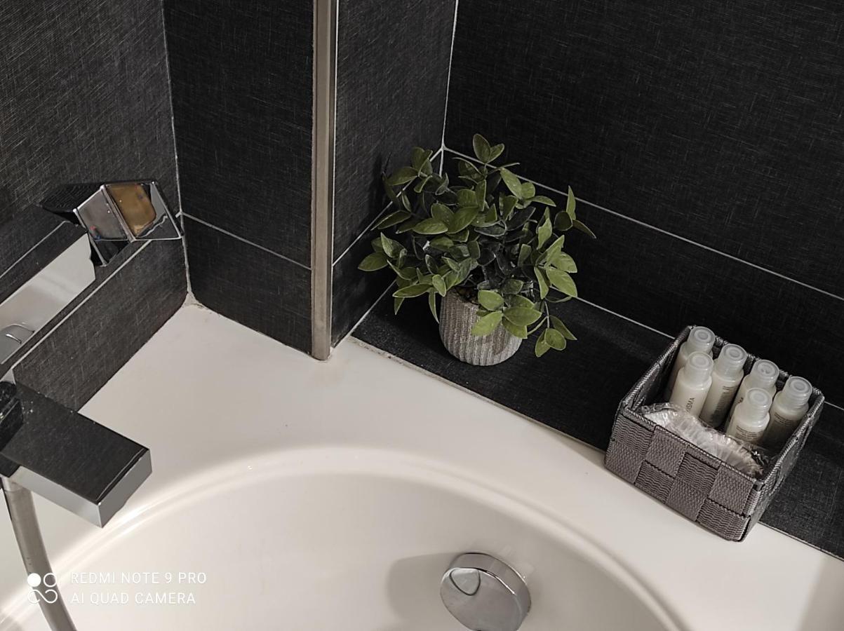 Pama Mar Apartment Империа Екстериор снимка