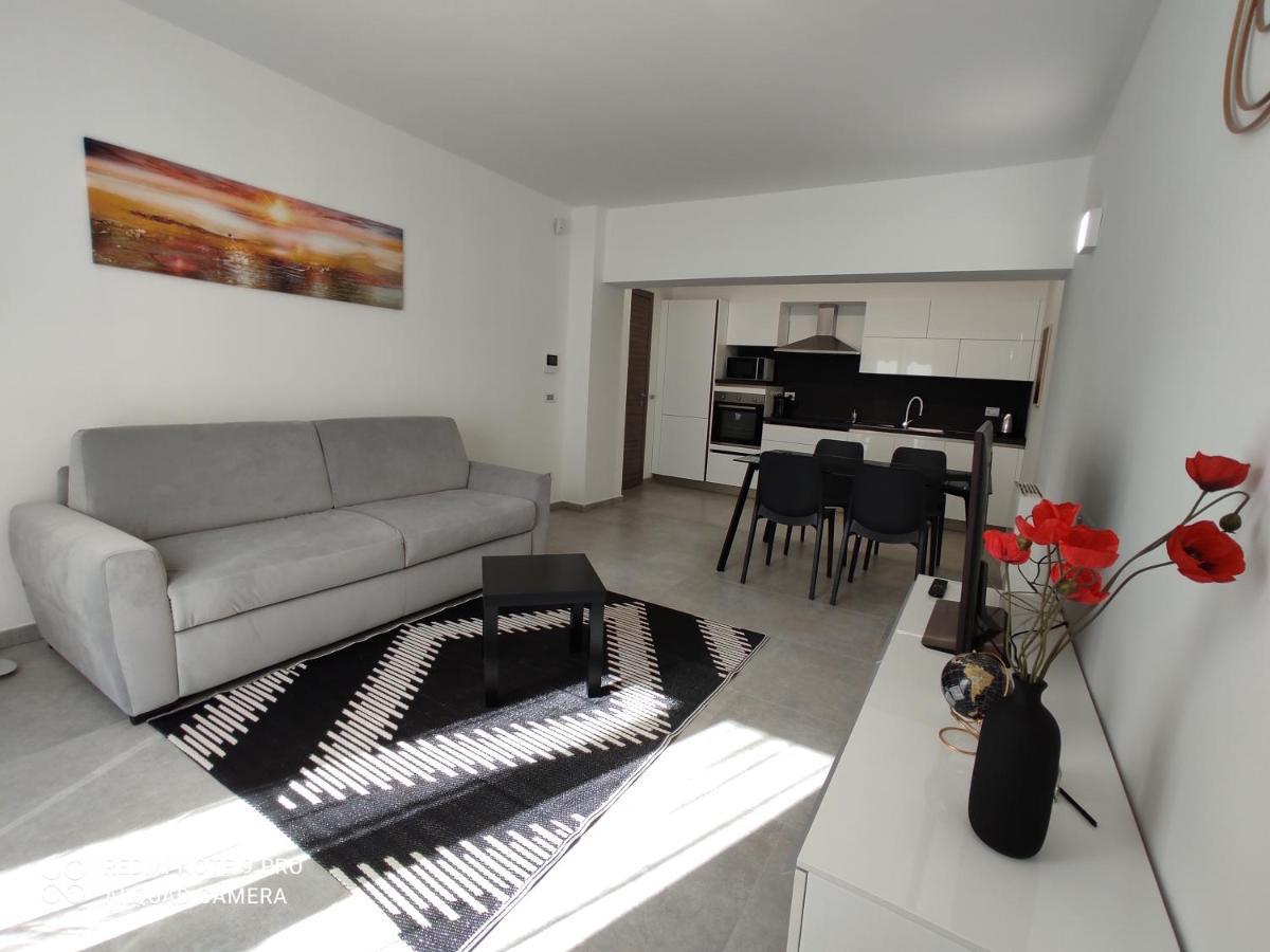 Pama Mar Apartment Империа Екстериор снимка