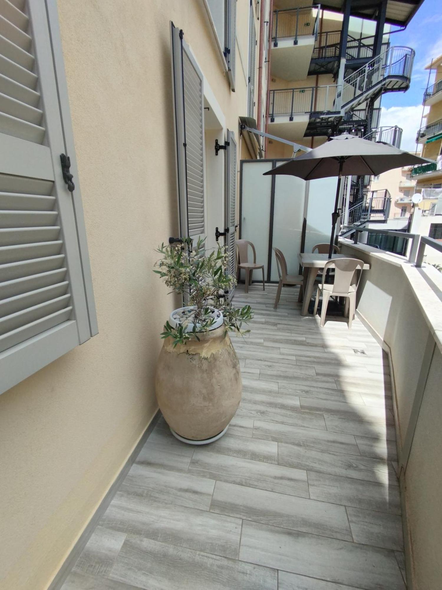 Pama Mar Apartment Империа Екстериор снимка